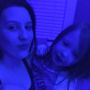 Meet your Posher, Cara